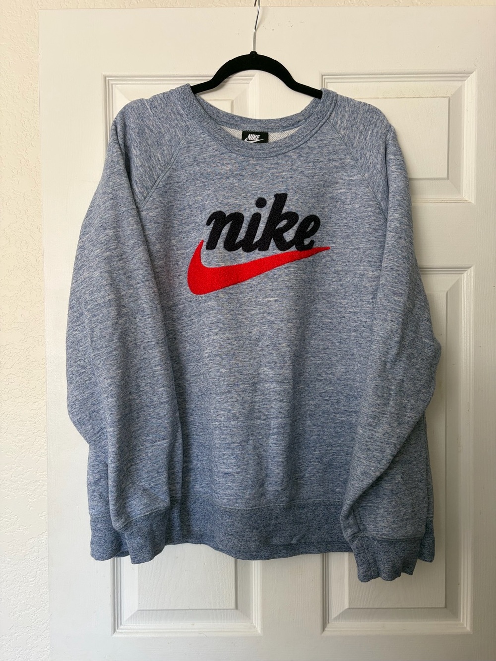 Nike Heritage Crew Neck Sweater Fuzzy Logo